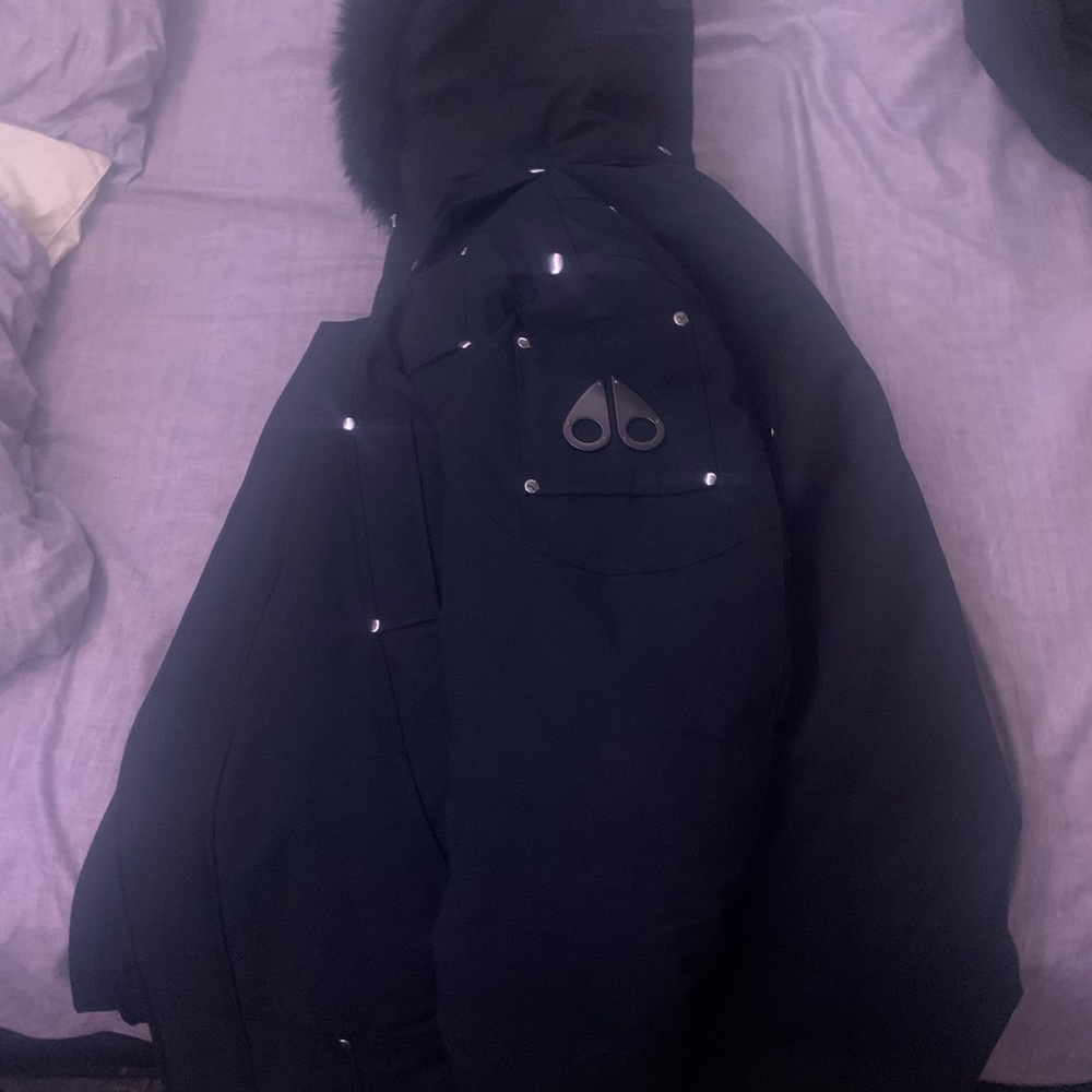 Brand new moose knuckle coat, good price and good a good coat for winter